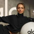 Alo Yoga Marketing Strategy (2026): Influencers, Campaigns, Brand Identity & Revenue – Brand Vision